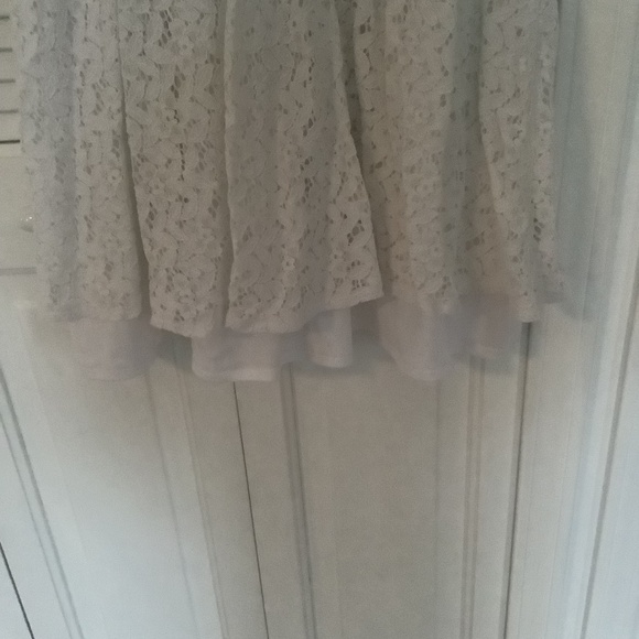 Lace mini dress - Picture 3 of 11